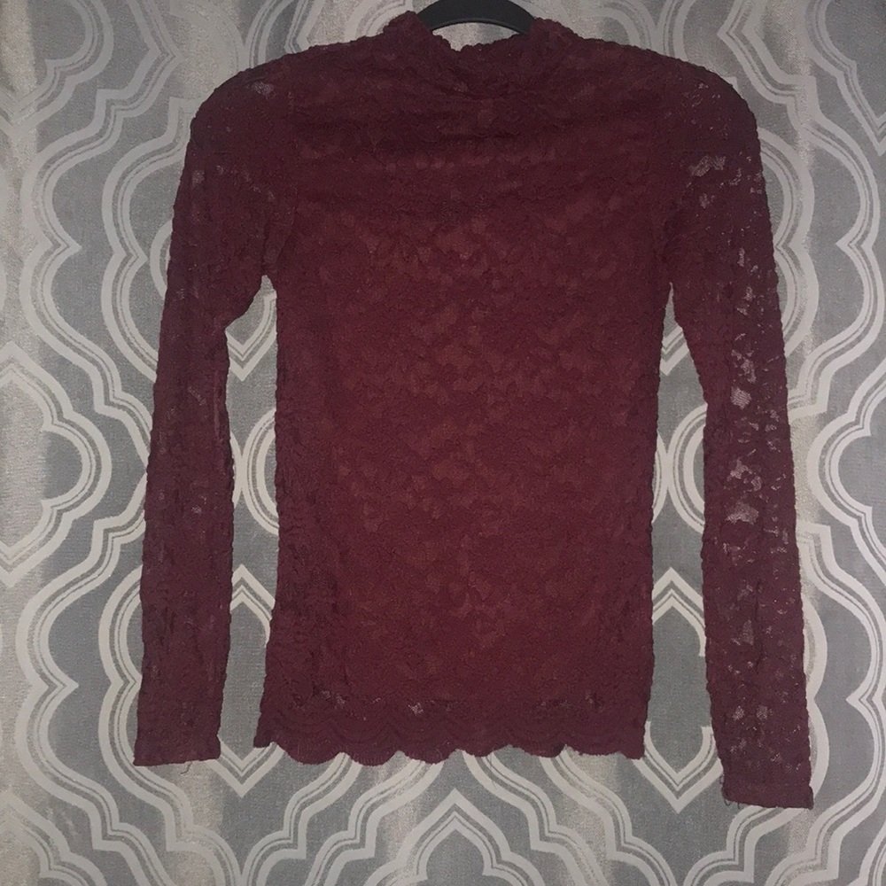 Burgundy laced blouse long sleeve